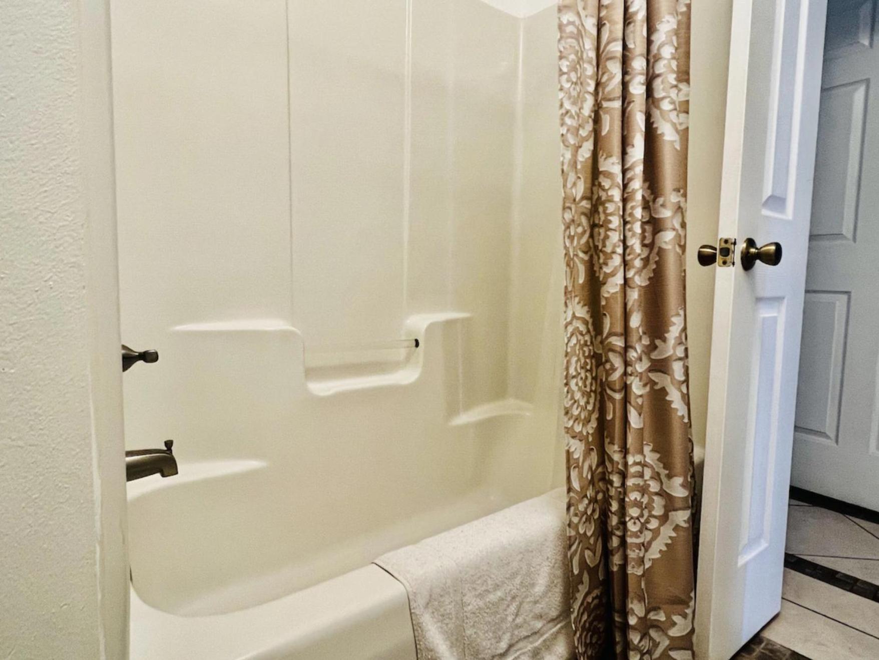 Charming 2 Bdr 1 Bath Home Fenced Byard N Pensacola Pet Friendly Close To Bases Exteriér fotografie
